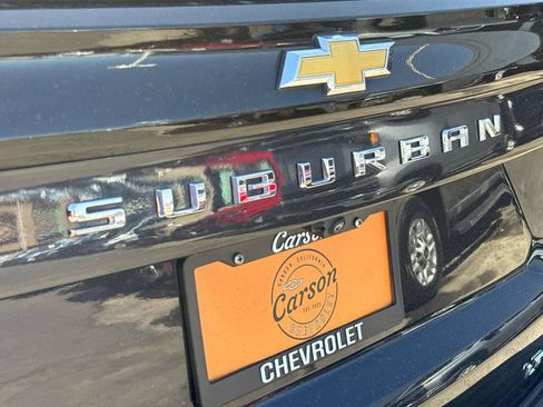 Used 2025 Chevrolet Suburban LT AWD/4WD image 6
