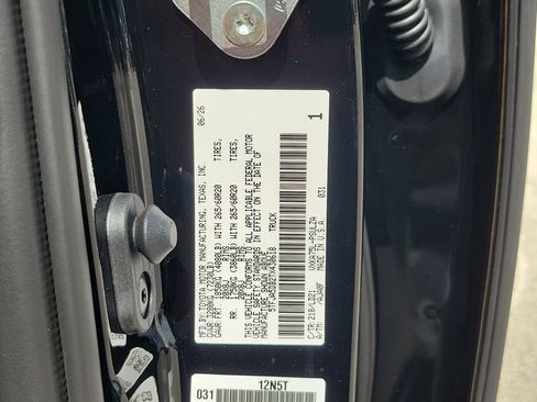 New 2026 Toyota Tundra Limited AWD/4WD image 31