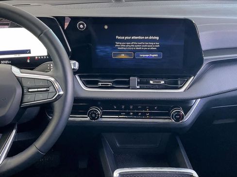 Used 2025 Chevrolet Equinox LT image 5