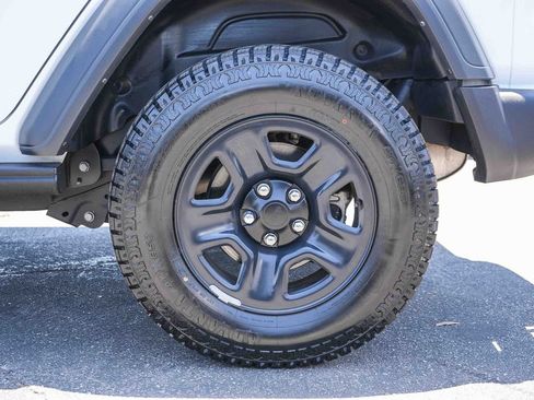 Used 2023 Jeep Wrangler Unlimited Sport AWD/4WD image 13