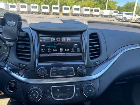 Used 2019 Chevrolet Impala LS FWD image 10