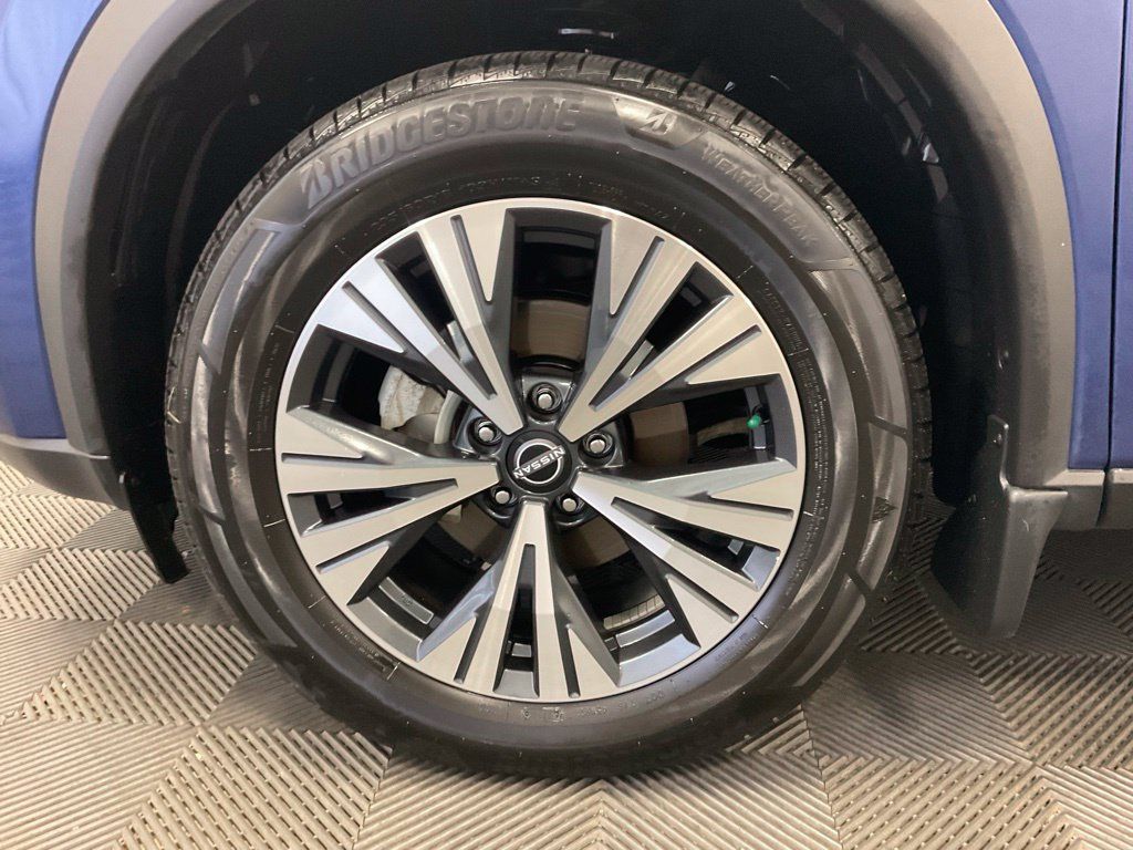 Used 2023 Nissan Rogue SV w/ SV Premium B Package AWD/4WD image 14