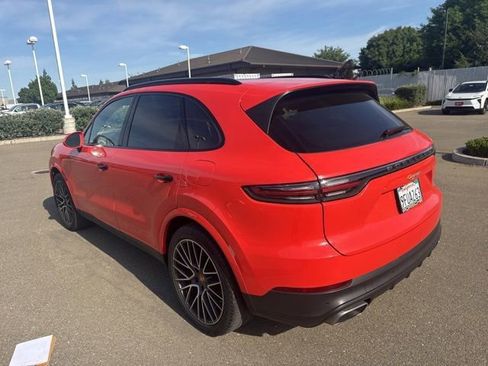 Used 2021 Porsche Cayenne E-Hybrid AWD/4WD image 13