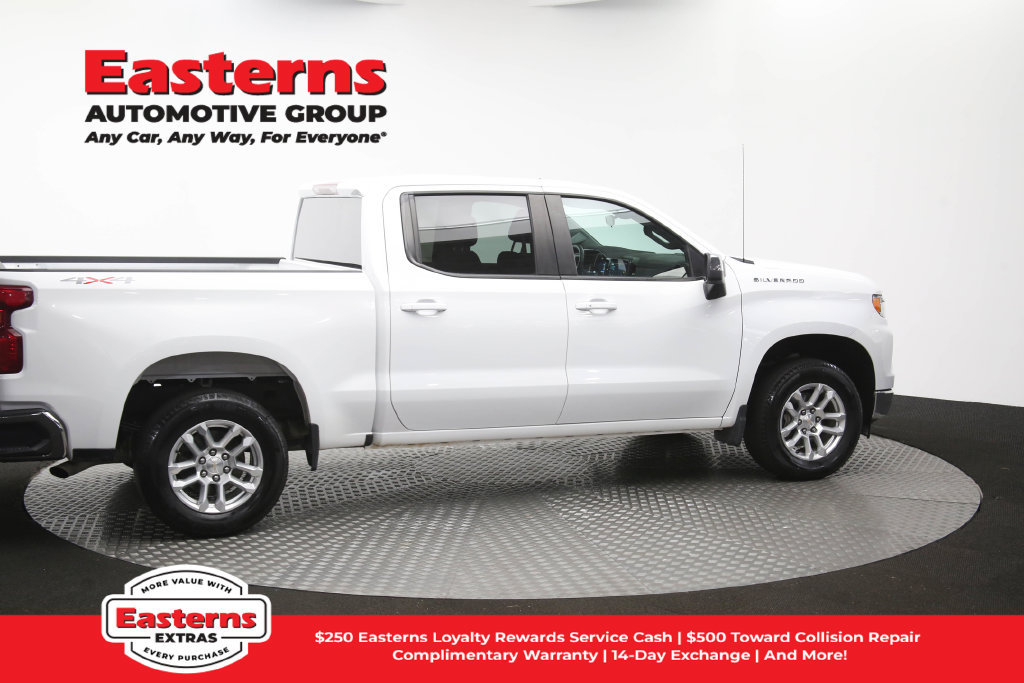Used 2023 Chevrolet Silverado 1500 LT AWD/4WD image 46