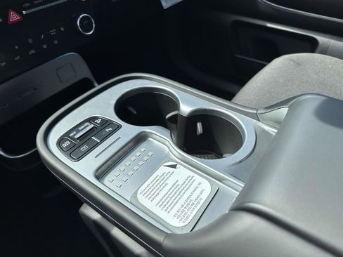 New 2026 Hyundai Ioniq 9 SE image 20