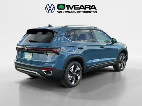 New 2025 Volkswagen Taos SE image 5