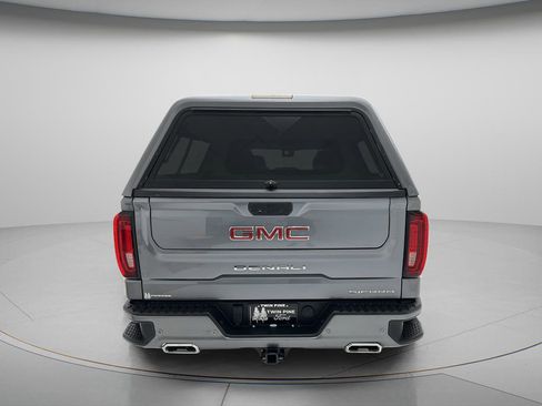 Used 2021 GMC Sierra 1500 Denali w/ Denali Ultimate Package AWD/4WD image 5