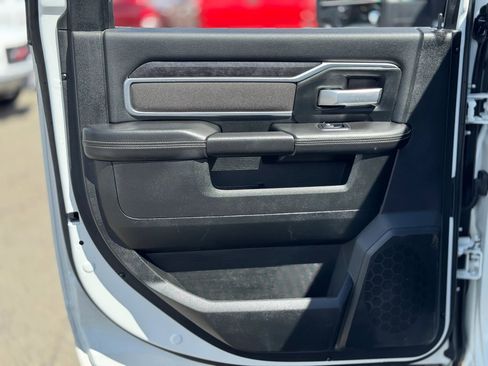 Used 2024 RAM 2500 Big Horn image 22