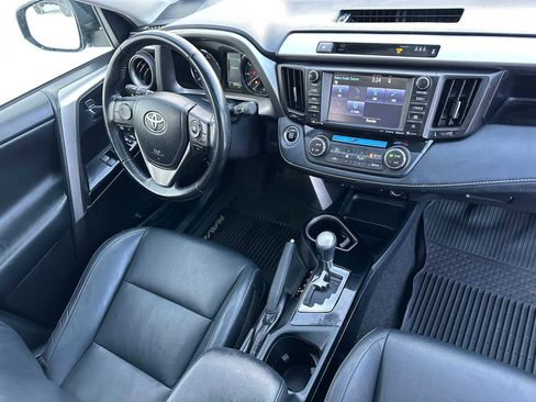 Used 2017 Toyota RAV4 Limited image 11