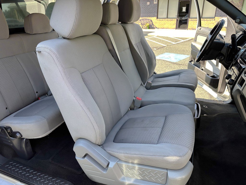 Used 2012 Ford F150 XLT w/ XLT Chrome Pkg AWD/4WD image 24