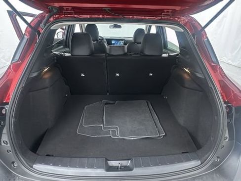 Certified 2025 Nissan Kicks SR image 15