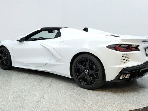 Used 2022 Chevrolet Corvette Stingray Preferred Conv w/ Chrome Exterior Badge Package image 3