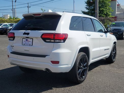 Used 2020 Jeep Grand Cherokee Altitude image 6