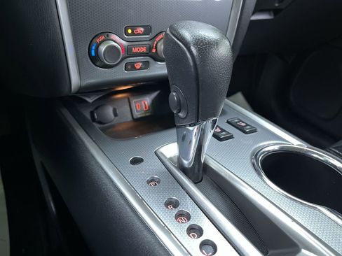 Used 2020 Nissan Pathfinder SL image 25