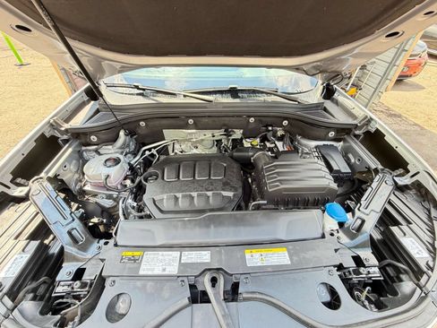 Used 2024 Volkswagen Atlas SE AWD/4WD image 33