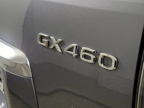Used 2023 Lexus GX 460 Premium w/ Accessory Package AWD/4WD image 6