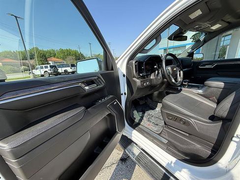Certified 2023 Chevrolet Silverado 1500 LTZ AWD/4WD image 11