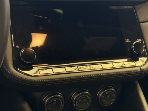 Certified 2024 Nissan Z Performance w/ Floor Mat Package image 20