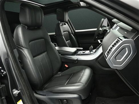 Used 2020 Land Rover Range Rover Sport HST image 23