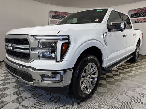 Used 2024 Ford F150 Lariat image 9