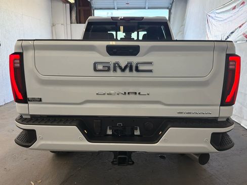 New 2026 GMC Sierra 2500 Denali Ultimate AWD/4WD image 7