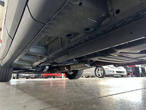 Used 2019 Chevrolet Traverse LT w/ LPO, Floor Liner Package FWD image 38