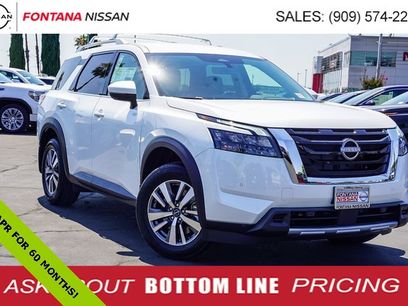 New 2025 Nissan Pathfinder SL w/ Cargo Package