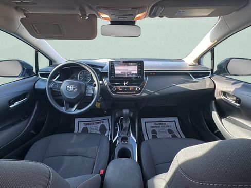 Used 2020 Toyota Corolla LE FWD image 11