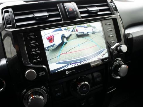 Used 2024 Toyota 4Runner TRD Off-Road image 29