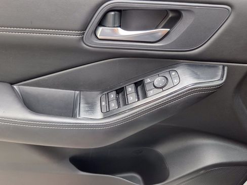 Used 2023 Nissan Rogue SV w/ SV Premium B Package FWD image 36