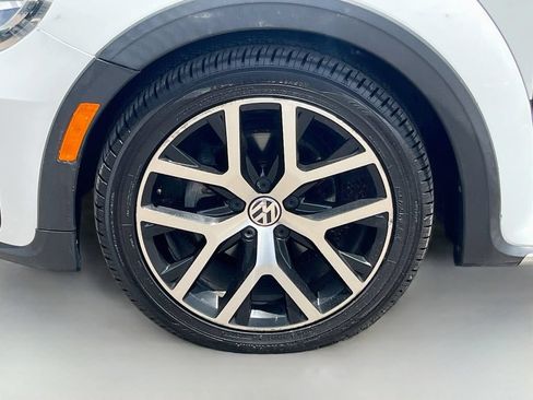 Used 2017 Volkswagen Beetle 1.8T Dune FWD image 31