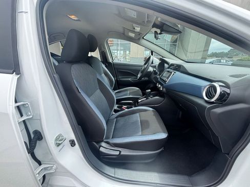 Used 2025 Nissan Versa SV FWD image 35