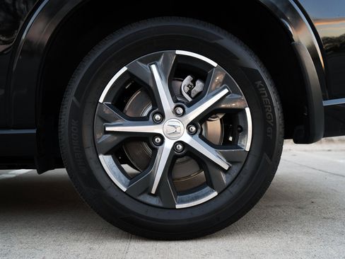 Certified 2025 Honda HR-V EX-L image 15