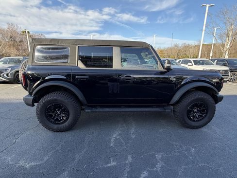 Used 2023 Ford Bronco Wildtrak image 12