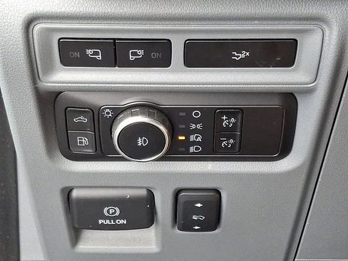 Certified 2023 Ford F150 Lariat image 26