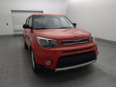 Used 2019 Kia Soul + image 14