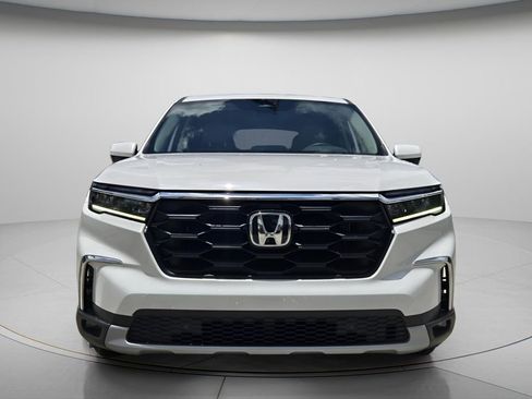 Certified 2025 Honda Pilot EX-L image 5