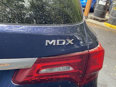 Used 2017 Acura MDX w/ Technology Package AWD/4WD image 10