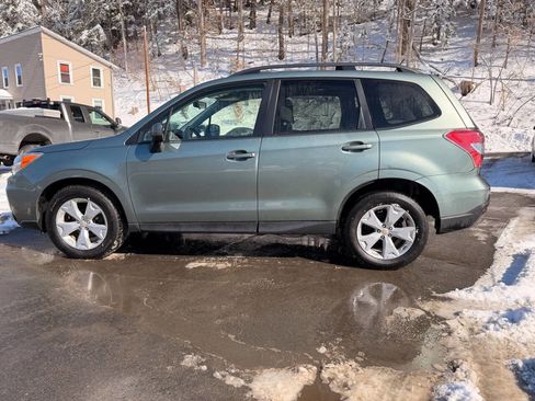 Used 2015 Subaru Forester 2.5i Premium w/ All-Weather Package image 8