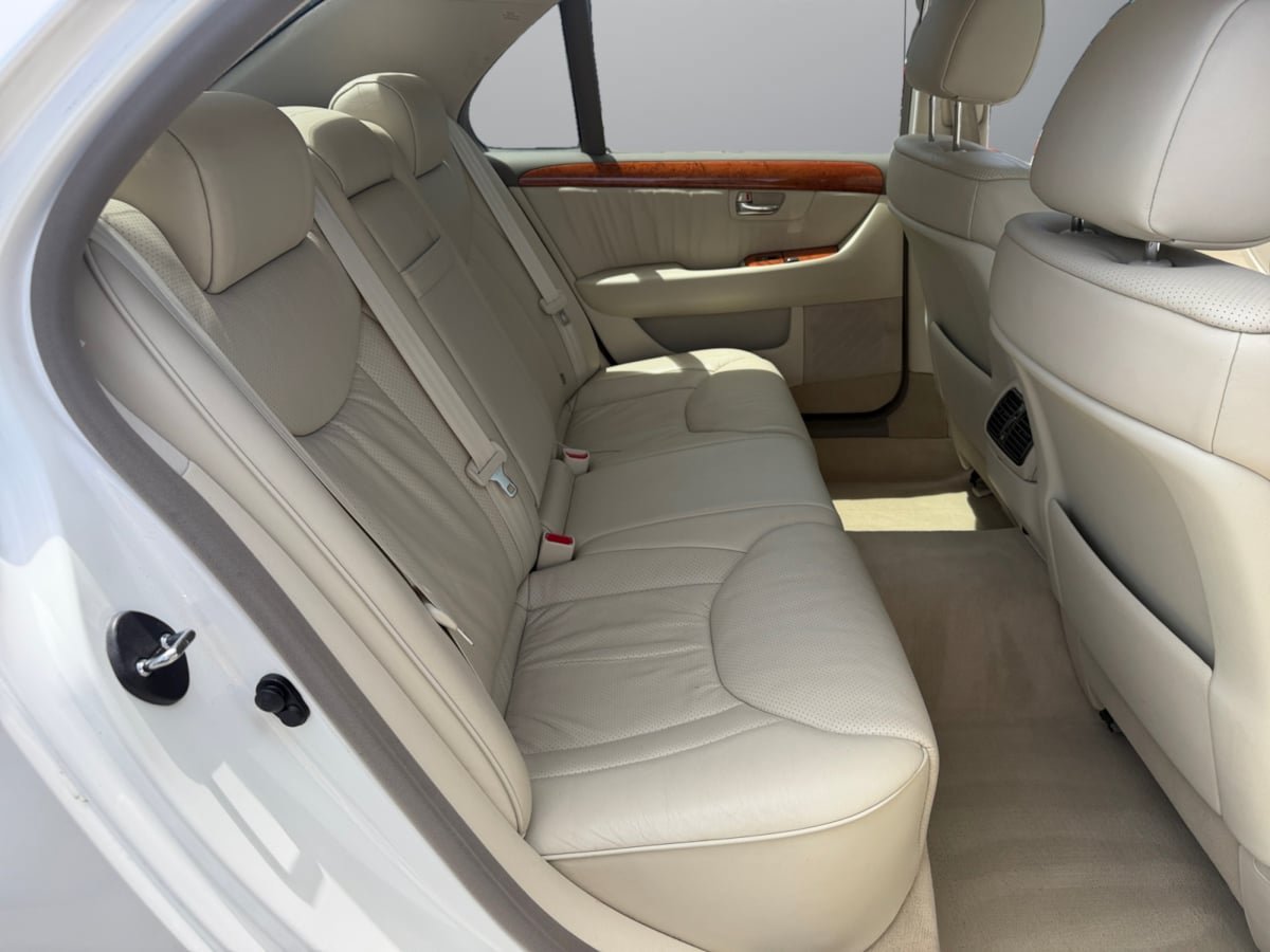 Used 2003 Lexus LS 430 RWD image 18