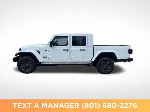 New 2026 Jeep Gladiator Sport AWD/4WD image 2