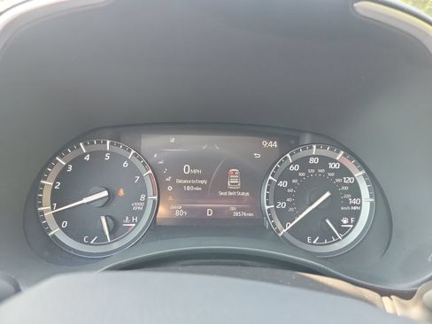 Certified 2021 Toyota Highlander XLE FWD image 39