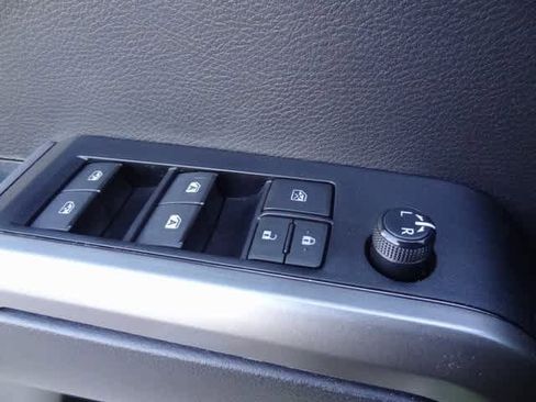 Used 2023 Toyota Tacoma SR5 image 16