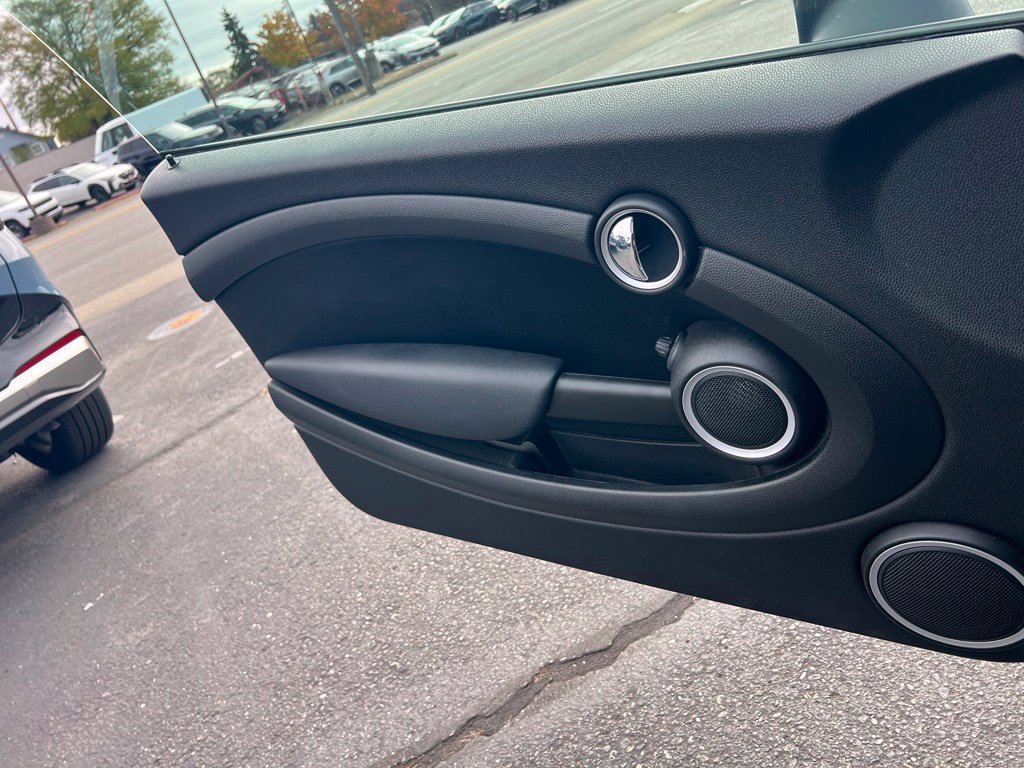 Used 2013 MINI Cooper Hardtop FWD image 16