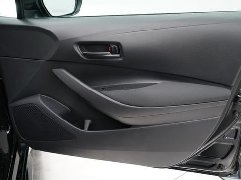 Used 2024 Toyota Corolla LE FWD image 43