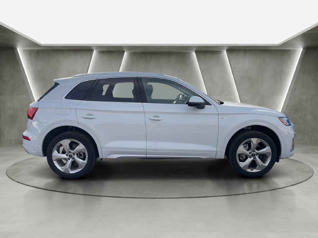 Used 2023 Audi Q5 2.0T Premium Plus w/ Premium Plus Package AWD/4WD image 8