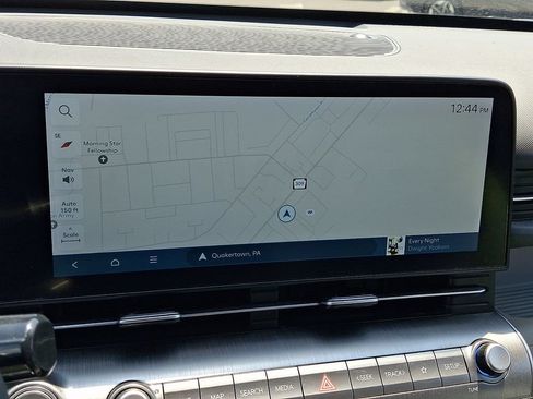 Used 2024 Hyundai Kona Limited AWD/4WD image 19