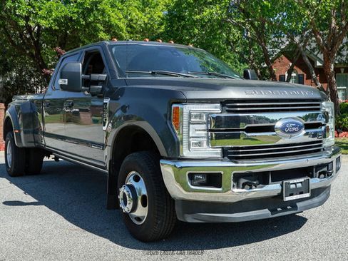 Used 2017 Ford F350 Lariat w/ Lariat Ultimate Package AWD/4WD image 12