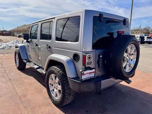 Used 2016 Jeep Wrangler Unlimited Sahara w/ Connectivity Group image 8