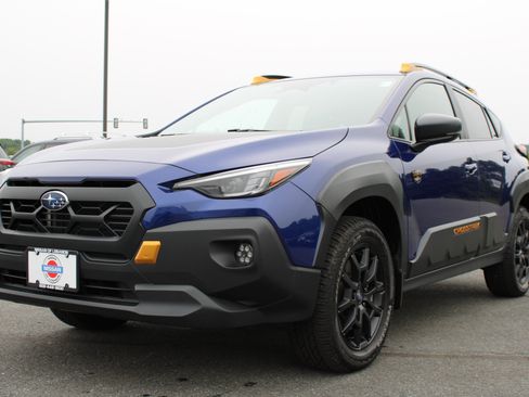 Used 2025 Subaru Crosstrek 2.5i Wilderness AWD/4WD image 1